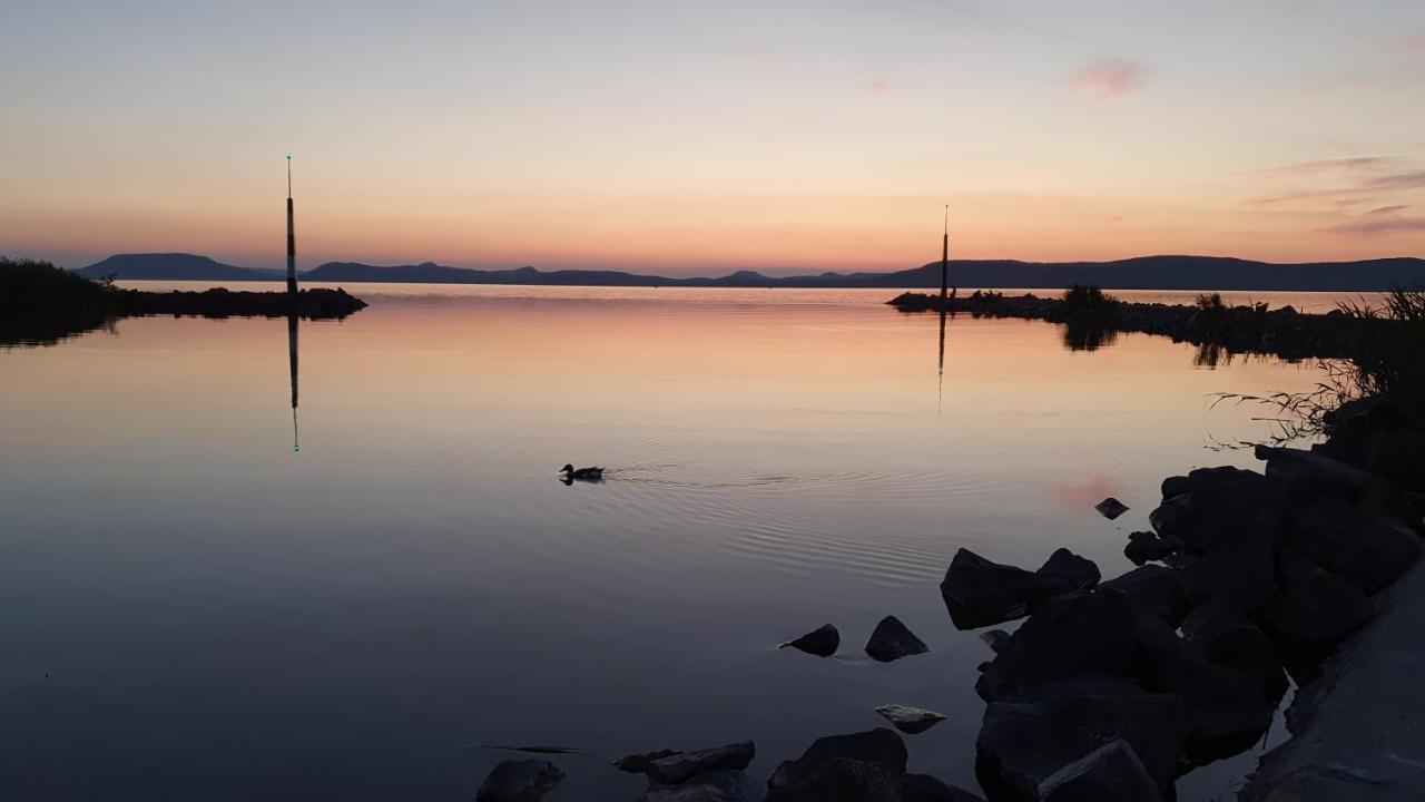 Napfeny Resort Exclusive Balatonlelle Exterior foto